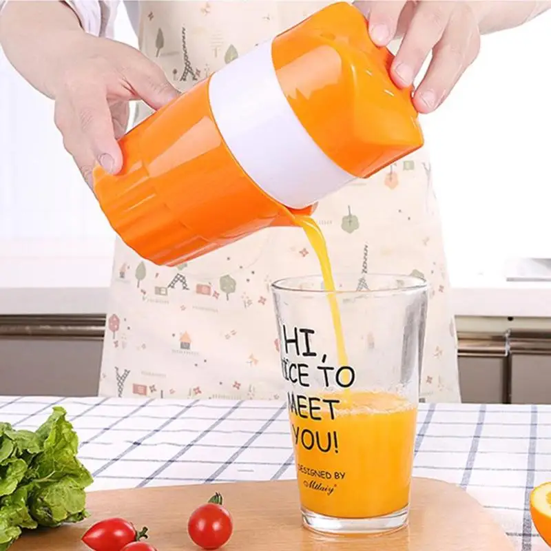Ręczna, przenośna wyciskarka do cytrusów 300ml