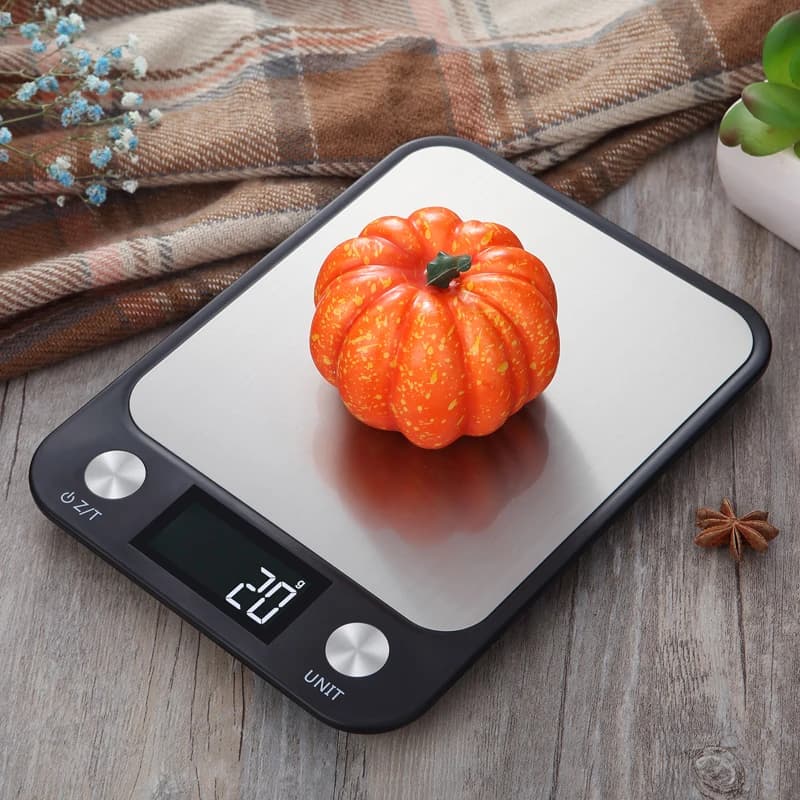 Waga kuchenna z wyświetlaczem LCD