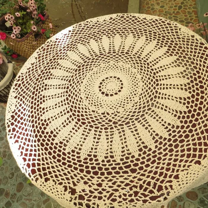 Ręcznie Robione Obrusy Szydełkowe w Stylu Vintage - 70/80/90 cm