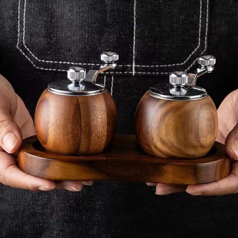 Mini młynek do soli i pieprzu z drewna – ręczny z ceramicznym mechanizmem