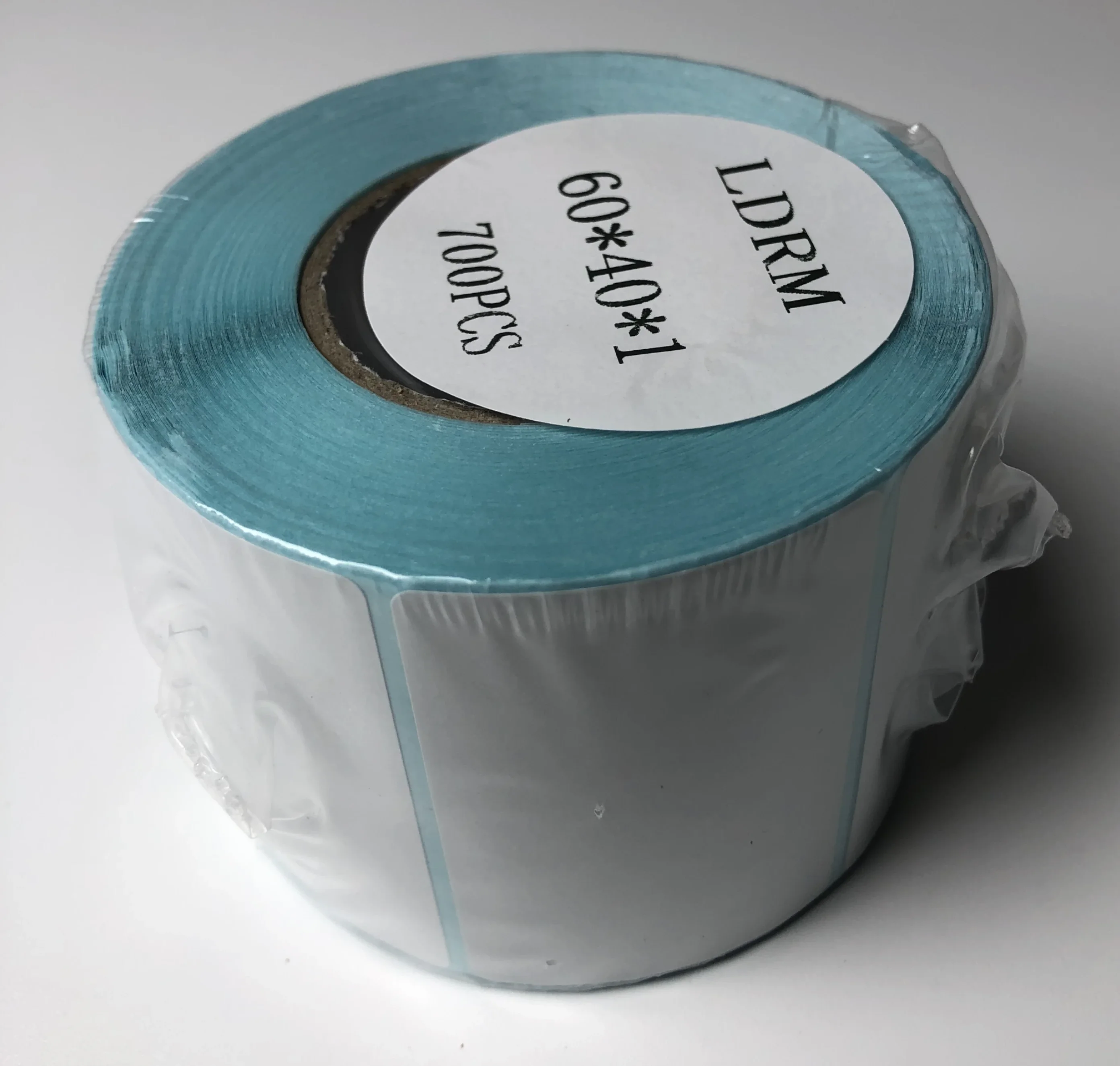 Termiczne etykiety samoprzylepne do drukarki – rolka 700 szt.