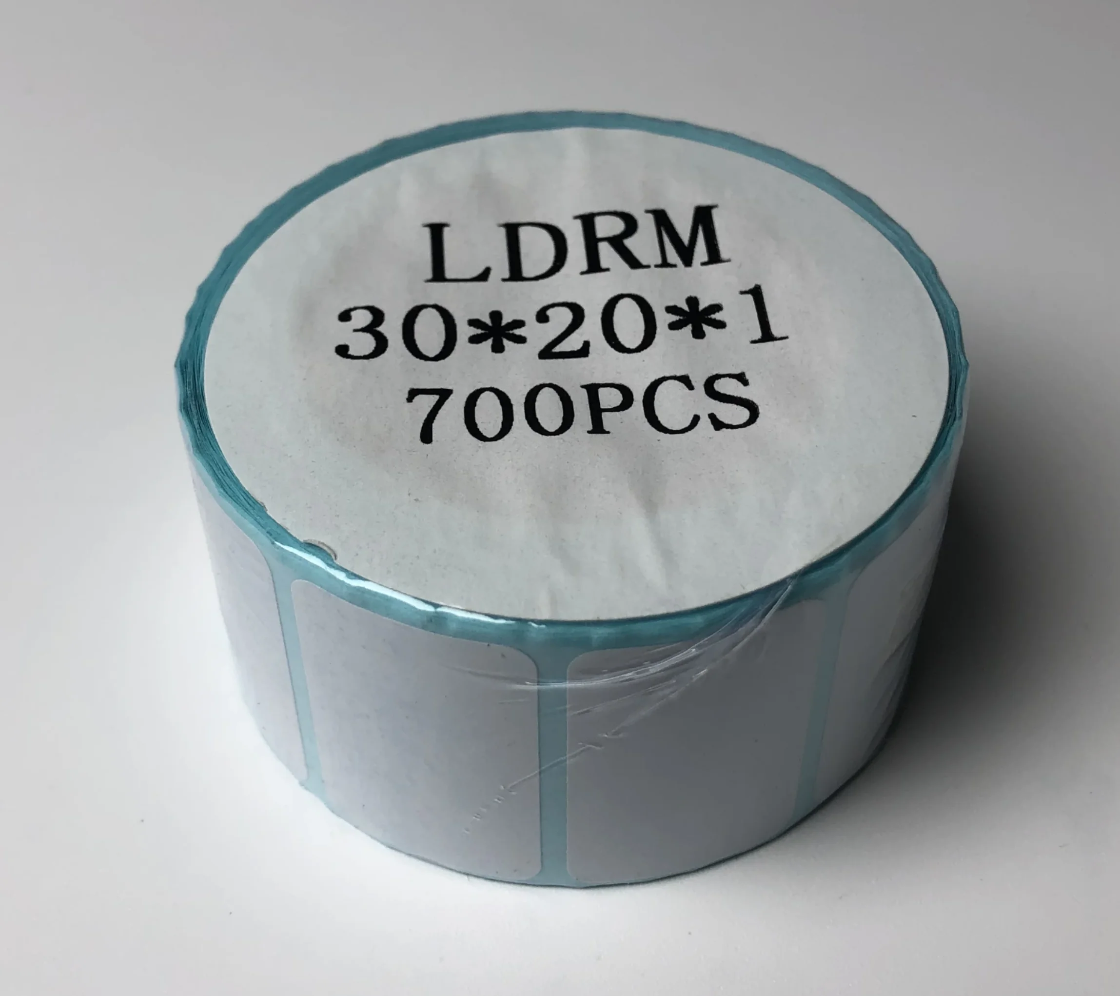 Termiczne etykiety samoprzylepne do drukarki – rolka 700 szt.