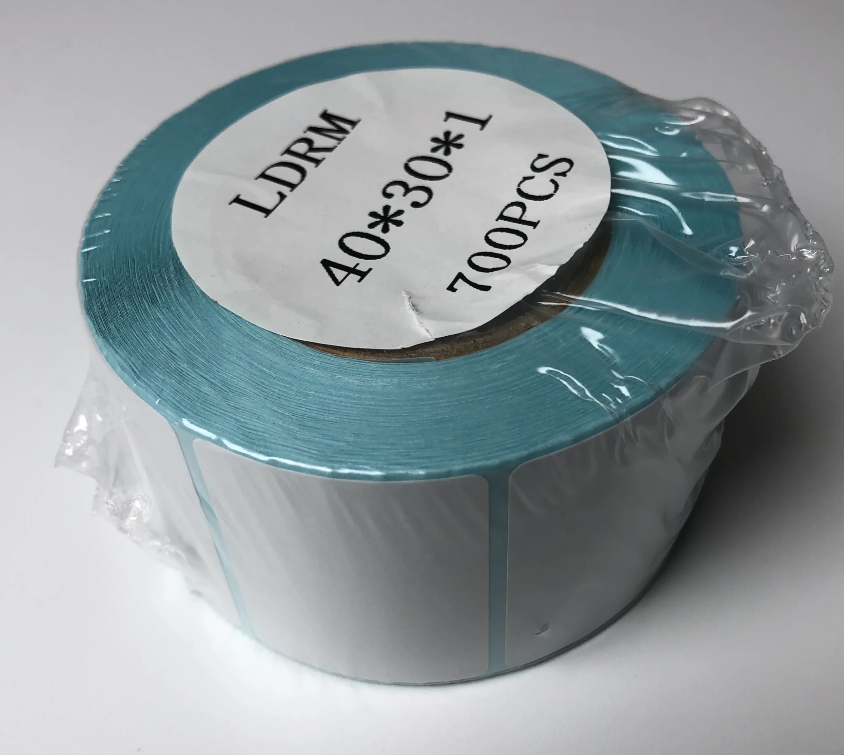 Termiczne etykiety samoprzylepne do drukarki – rolka 700 szt.